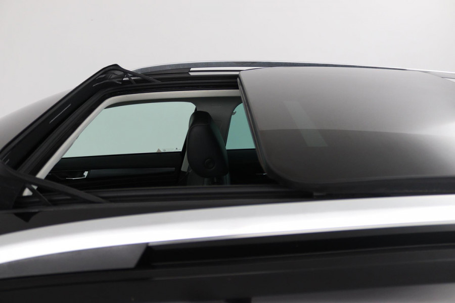 Škoda Kodiaq 1.5 TSI Limited Business Edition 7p. (PANORAMADAK, ACHTERUITRIJCAMERA, PARKEERSENSOREN, NAVIGATIE, STOELVERWARMNG)