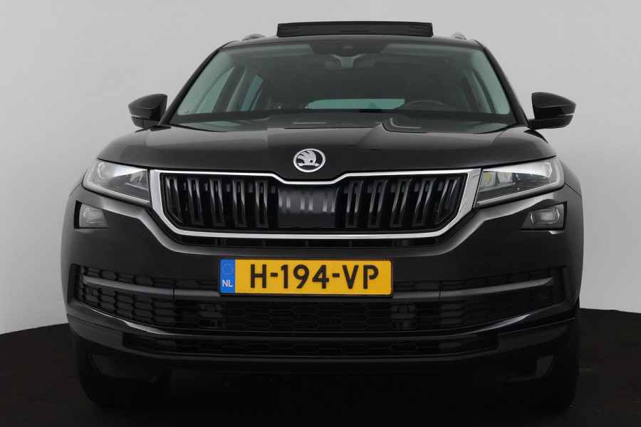 Škoda Kodiaq 1.5 TSI Limited Business Edition 7p. (PANORAMADAK, ACHTERUITRIJCAMERA, PARKEERSENSOREN, NAVIGATIE, STOELVERWARMNG)