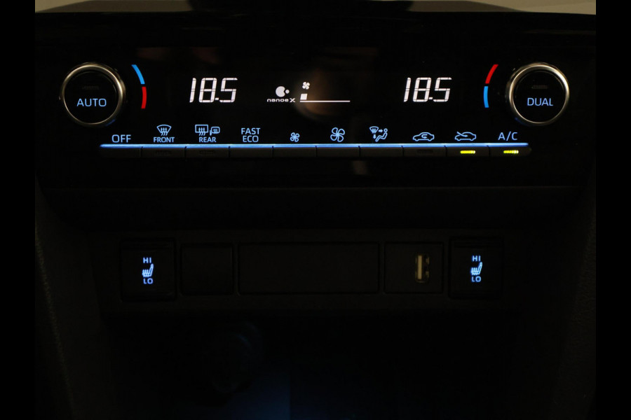 Toyota Yaris Cross 1.5 Hybrid Adventure | 1e eigenaar | Dealer onderhouden | Half Leder |
