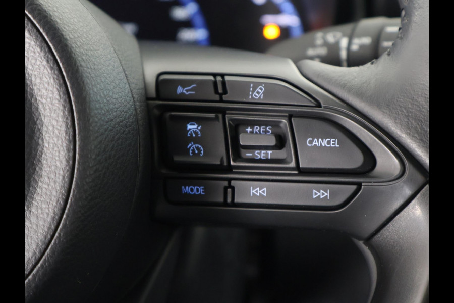 Toyota Yaris Cross 1.5 Hybrid Adventure | 1e eigenaar | Dealer onderhouden | Half Leder |