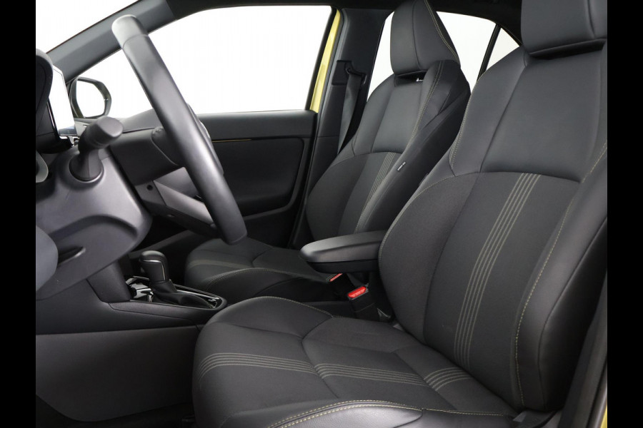 Toyota Yaris Cross 1.5 Hybrid Adventure | 1e eigenaar | Dealer onderhouden | Half Leder |