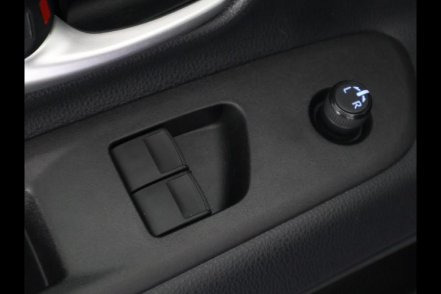 Toyota Aygo X 1.0 VVT-i S-CVT Pulse Automaat | Stoelverwarming | Adaptief Cruise Control | Camera |