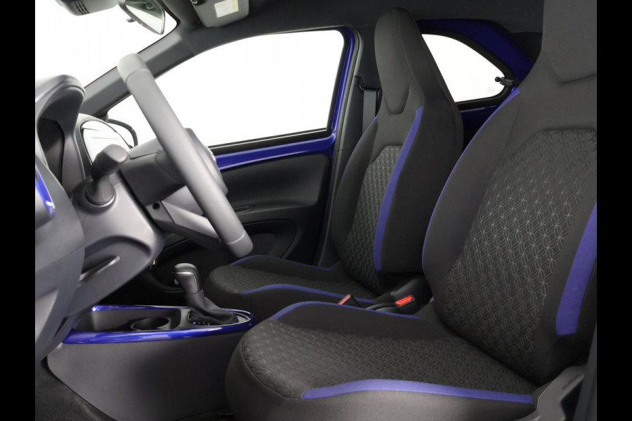 Toyota Aygo X 1.0 VVT-i S-CVT Pulse Automaat | Stoelverwarming | Adaptief Cruise Control | Camera |