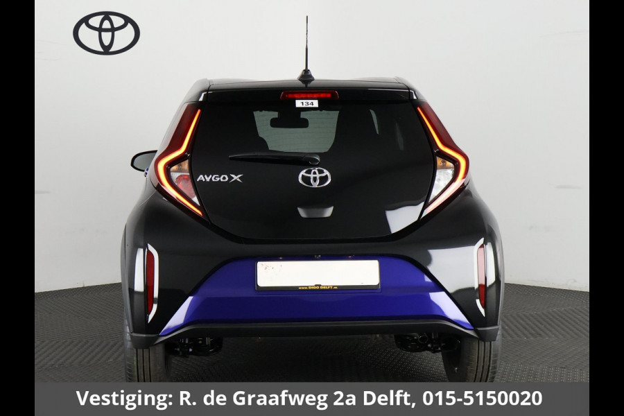 Toyota Aygo X 1.0 VVT-i S-CVT Pulse Automaat | Stoelverwarming | Adaptief Cruise Control | Camera |