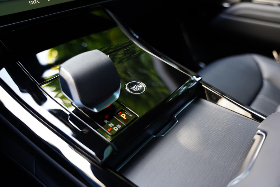 Land Rover Range Rover Sport P 460 E Dynamic HSE SVO BRITISH RACING GREEN