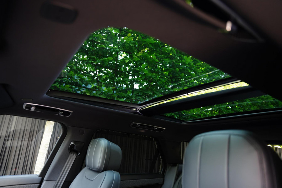 Land Rover Range Rover Sport P 460 E Dynamic HSE SVO BRITISH RACING GREEN