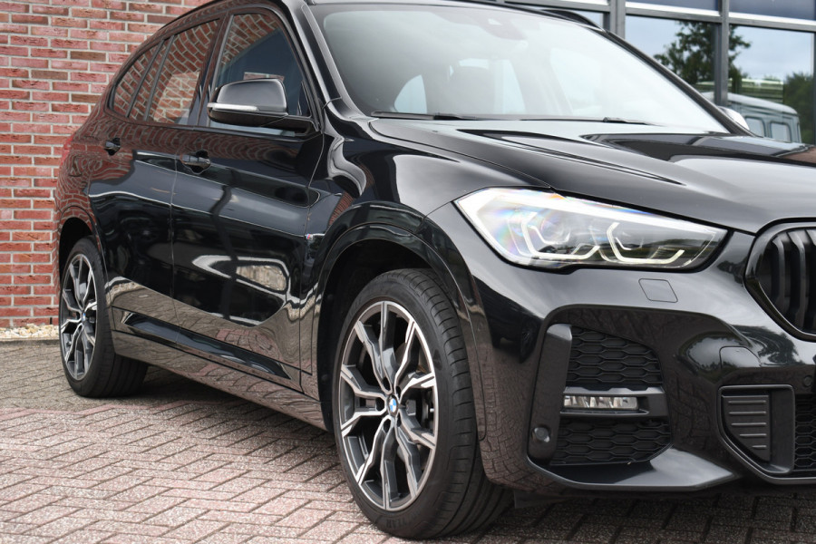 BMW X1 xDrive25e M-Sport Trekhaak 19inch DAB El-Klep