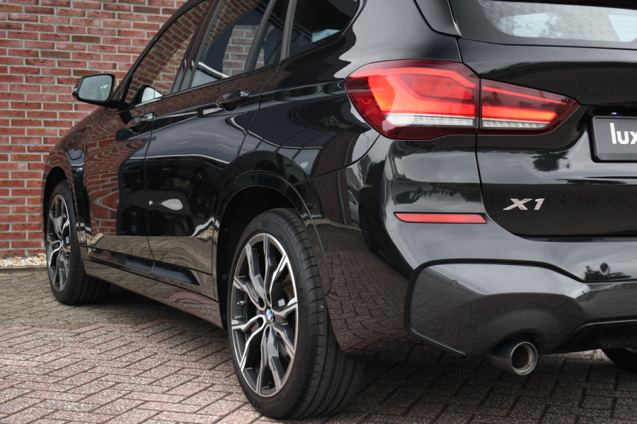 BMW X1 xDrive25e M-Sport Trekhaak 19inch DAB El-Klep
