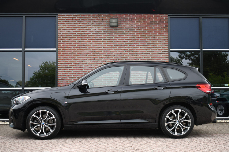 BMW X1 xDrive25e M-Sport Trekhaak 19inch DAB El-Klep