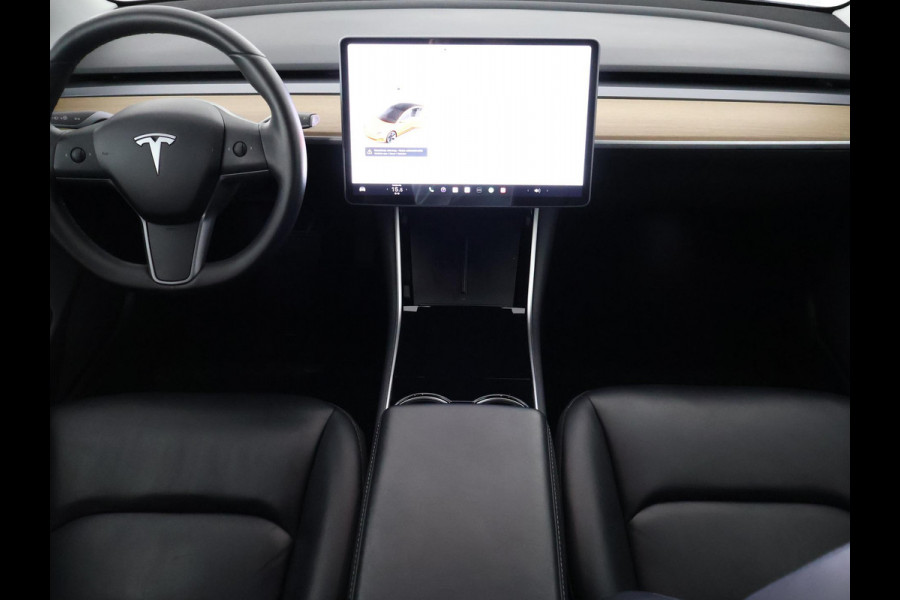 Tesla Model 3 Long Range AWD 75 kWh ACCU 87% | Dodehoek detectie | Voorstoelen verwarmd |