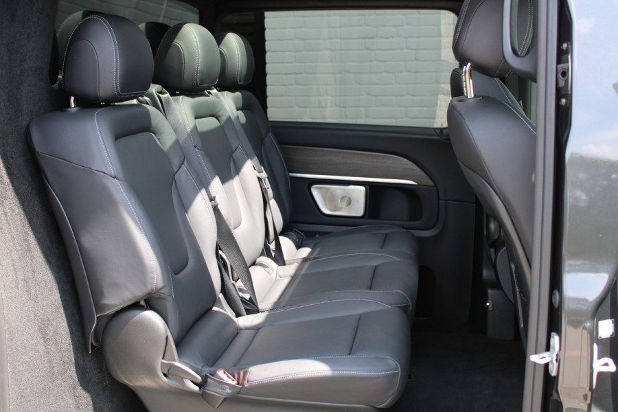Mercedes-Benz V-Klasse 300d / DC / AMG / 4-Matic / Luchtvering / Panorama / 2x Elec Schuifd / 360 Cam / Burmester / Vol Opties / NIEUWSTAAT
