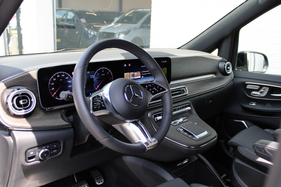 Mercedes-Benz V-Klasse 300d / DC / AMG / 4-Matic / Luchtvering / Panorama / 2x Elec Schuifd / 360 Cam / Burmester / Vol Opties / NIEUWSTAAT