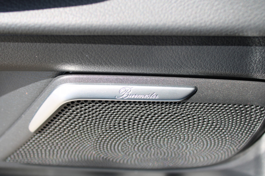 Mercedes-Benz V-Klasse 300d / DC / AMG / 4-Matic / Luchtvering / Panorama / 2x Elec Schuifd / 360 Cam / Burmester / Vol Opties / NIEUWSTAAT