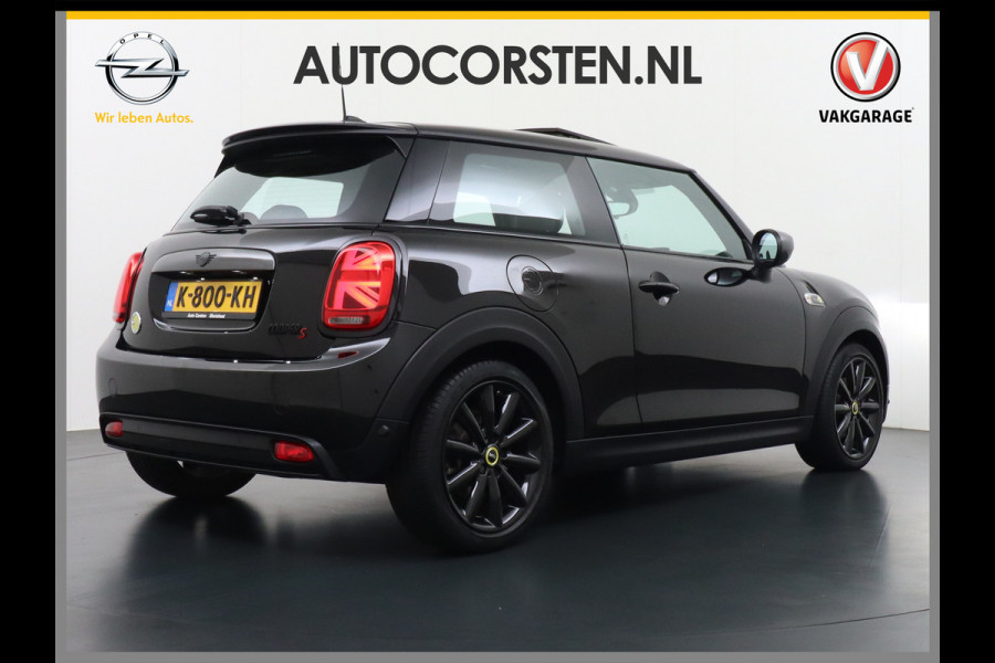 MINI Mini Electric AUT-184pk Charged Leer Navi Camera Harman/Kardon Apple Carplay Adaptive Matrix LED koplampen en LED achterlichten met Union Jack Lmv 17" Isofix Regen-Lichtsensor 3 fase tot 11kw / 16A laden thuis ! 42.000 nieuw! Wegenbelasting slechts 16Euro p/m