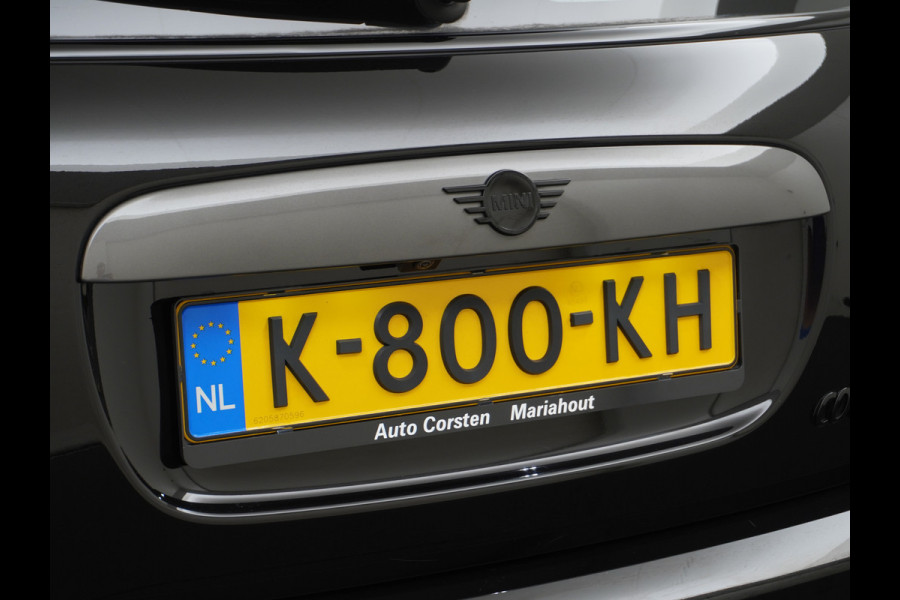 MINI Mini Electric AUT-184pk Charged Leer Navi Camera Harman/Kardon Apple Carplay Adaptive Matrix LED koplampen en LED achterlichten met Union Jack Lmv 17" Isofix Regen-Lichtsensor 3 fase tot 11kw / 16A laden thuis ! 42.000 nieuw! Wegenbelasting slechts 16Euro p/m