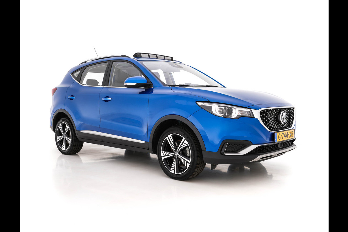 MG ZS EV Luxury 45 kWh (INCL-BTW) *PANO | FULL-LEATHER | CCS-FASTLOADER | KEYLESS | NAVI-FULLMAP | ADAPTIVE-CRUISE | CAMERA | HEATED-SPORT-SEATS | CARPLAY | BLINDSPOT | DAB | LANE-ASSIST | 17"ALU* MG ZS EV Luxury 45 kWh (INCL-BTW) *PANO | FULL-LEATHER | CCS-FASTLOADER | KEYLESS | NAVI-FULLMAP | ADAPTIVE-CRUISE | CAMERA | HEATED-SPORT-SEATS | CARPLAY | BLINDSPOT | DAB | LANE-ASSIST | 17"ALU*
