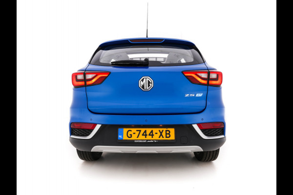 MG ZS EV Luxury 45 kWh (INCL-BTW) *PANO | FULL-LEATHER | CCS-FASTLOADER | KEYLESS | NAVI-FULLMAP | ADAPTIVE-CRUISE | CAMERA | HEATED-SPORT-SEATS | CARPLAY | BLINDSPOT | DAB | LANE-ASSIST | 17"ALU*