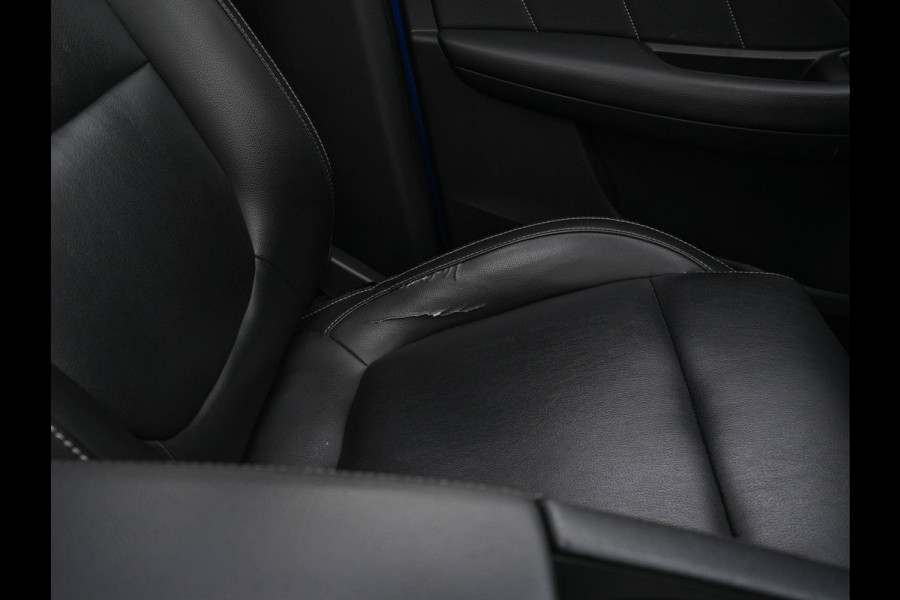MG ZS EV Luxury 45 kWh (INCL-BTW) *PANO | FULL-LEATHER | CCS-FASTLOADER | KEYLESS | NAVI-FULLMAP | ADAPTIVE-CRUISE | CAMERA | HEATED-SPORT-SEATS | CARPLAY | BLINDSPOT | DAB | LANE-ASSIST | 17"ALU*
