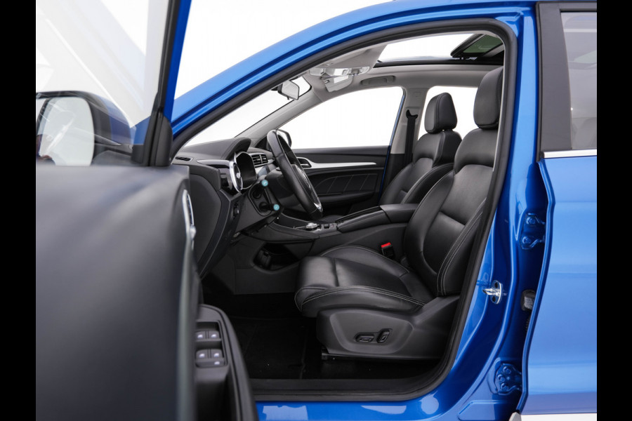 MG ZS EV Luxury 45 kWh (INCL-BTW) *PANO | FULL-LEATHER | CCS-FASTLOADER | KEYLESS | NAVI-FULLMAP | ADAPTIVE-CRUISE | CAMERA | HEATED-SPORT-SEATS | CARPLAY | BLINDSPOT | DAB | LANE-ASSIST | 17"ALU*