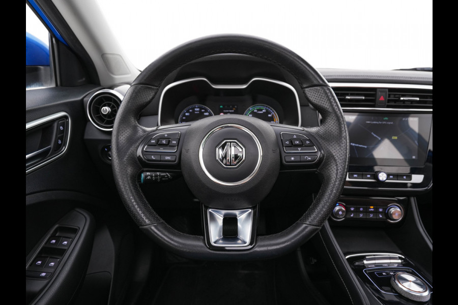 MG ZS EV Luxury 45 kWh (INCL-BTW) *PANO | FULL-LEATHER | CCS-FASTLOADER | KEYLESS | NAVI-FULLMAP | ADAPTIVE-CRUISE | CAMERA | HEATED-SPORT-SEATS | CARPLAY | BLINDSPOT | DAB | LANE-ASSIST | 17"ALU*