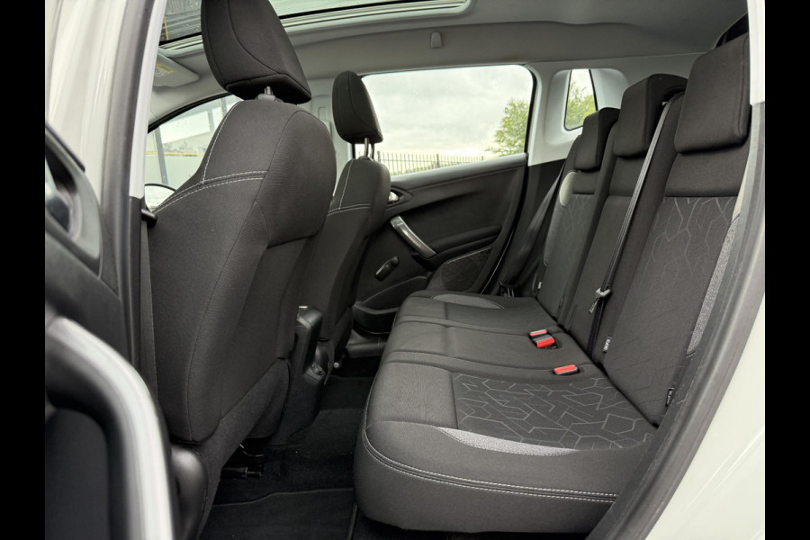 Peugeot 2008 1.2 PureTech Blue Lion Pano,Navi,Pdc,110pk,Airco,Cruise,Lm velgen,4 Nieuwe Banden,Apk tot 07-2026