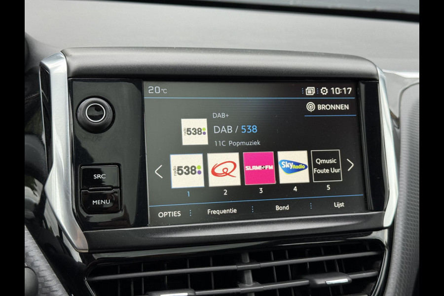 Peugeot 2008 1.2 PureTech Blue Lion Pano,Navi,Pdc,110pk,Airco,Cruise,Lm velgen,4 Nieuwe Banden,Apk tot 07-2026