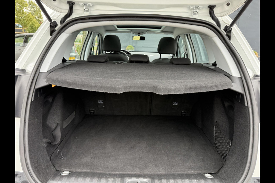 Peugeot 2008 1.2 PureTech Blue Lion Pano,Navi,Pdc,110pk,Airco,Cruise,Lm velgen,4 Nieuwe Banden,Apk tot 07-2026