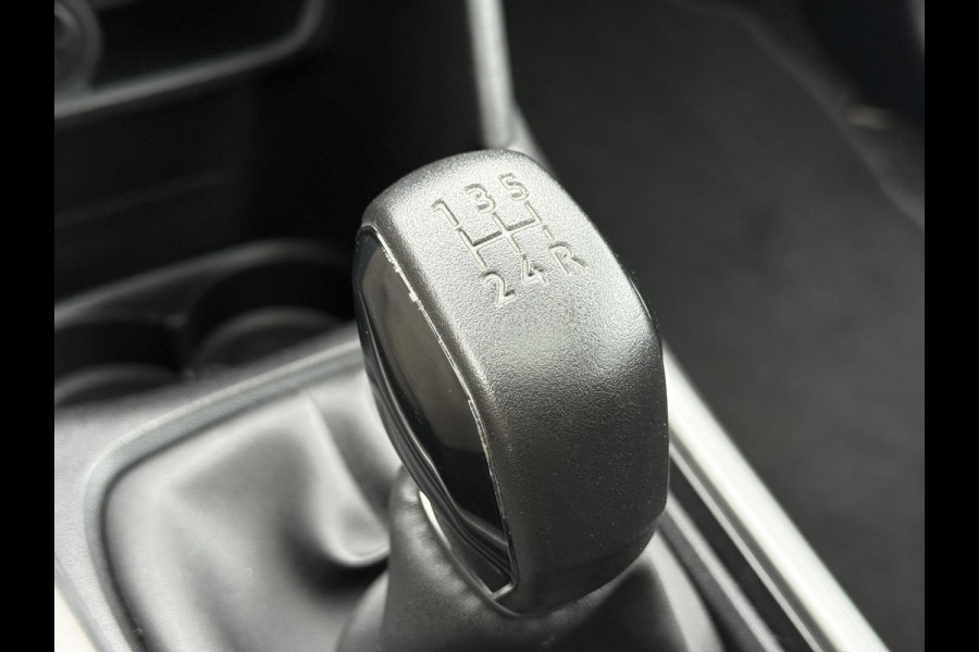 Peugeot 2008 1.2 PureTech Blue Lion Pano,Navi,Pdc,110pk,Airco,Cruise,Lm velgen,4 Nieuwe Banden,Apk tot 07-2026