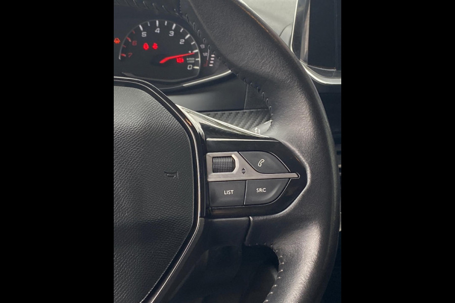 Peugeot 208 1.2 PureTech Active Pack - Navigatie/Apple CarPlay I Airco I LED I PDC I 30.000 KM -Dealer onderhouden