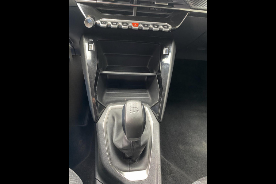 Peugeot 208 1.2 PureTech Active Pack - Navigatie/Apple CarPlay I Airco I LED I PDC I 30.000 KM -Dealer onderhouden