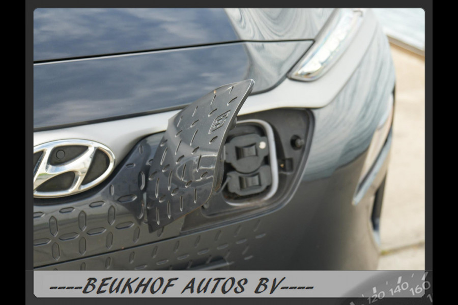 Hyundai Kona EV Comfort 64 kWh Carplay Navi Camera Cruise
