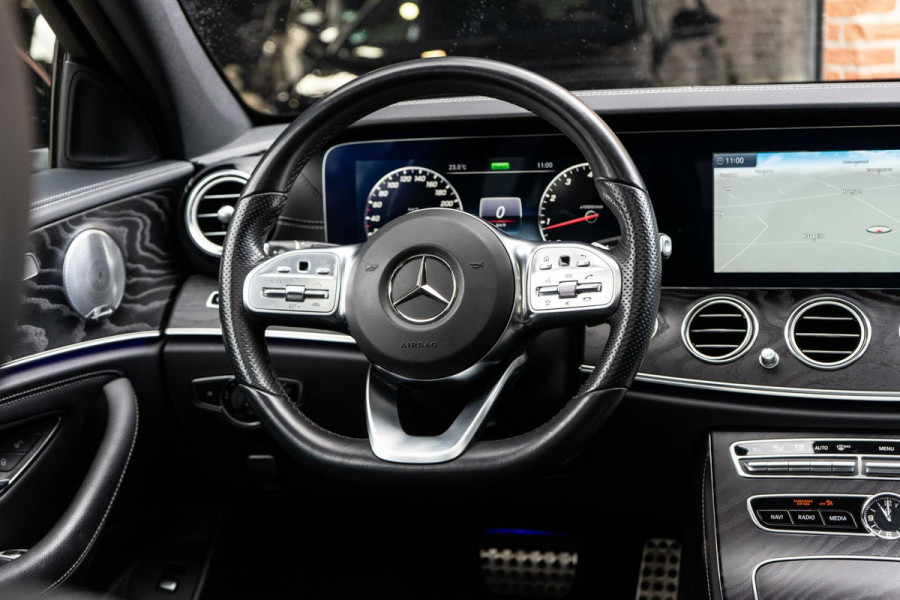 Mercedes-Benz E-Klasse 350 AMG Pano / Burmester / Camera
