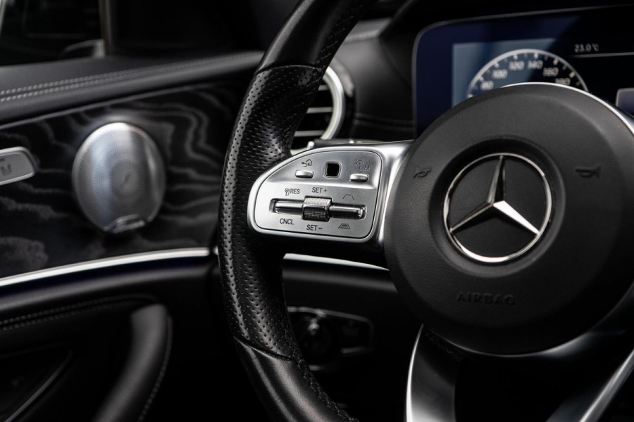Mercedes-Benz E-Klasse 350 AMG Pano / Burmester / Camera