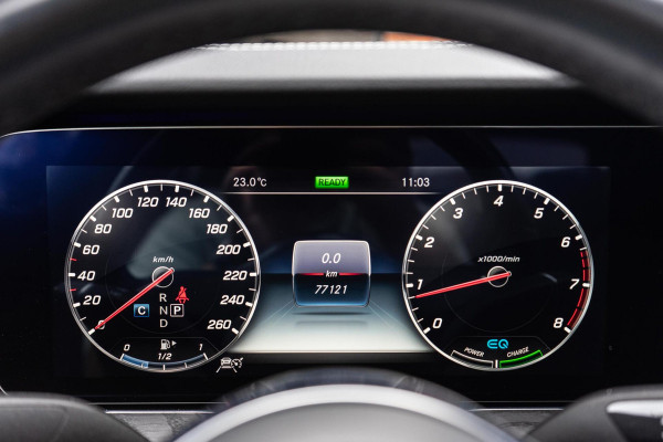 Mercedes-Benz E-Klasse 350 AMG Pano / Burmester / Camera