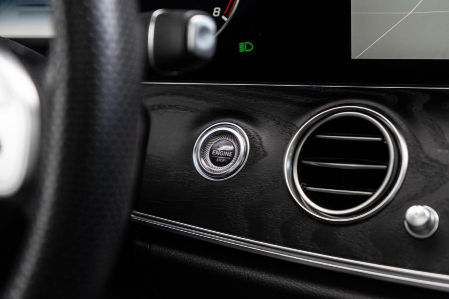 Mercedes-Benz E-Klasse 350 AMG Pano / Burmester / Camera