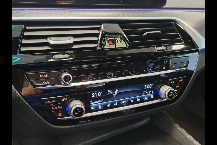 BMW 5 Serie 545e xDrive High Executive Edition M-sport Schuif/kantel dak Harman/Kardon