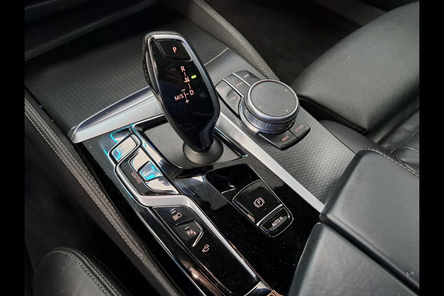 BMW 5 Serie 545e xDrive High Executive Edition M-sport Schuif/kantel dak Harman/Kardon