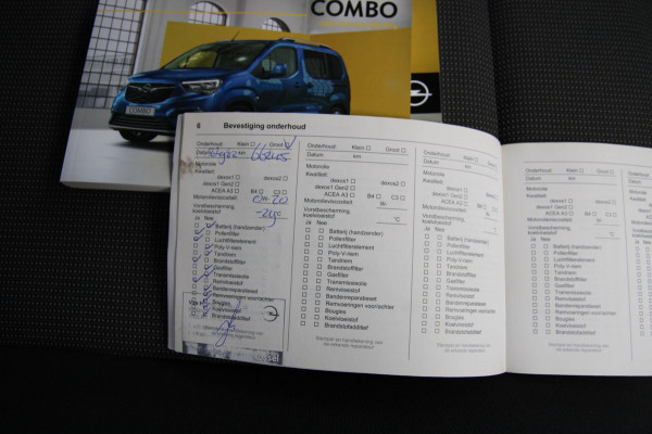 Opel Combo 1.5D L1H1 Edition / Camera / Trekhaak / Stuur verwarming / App connect