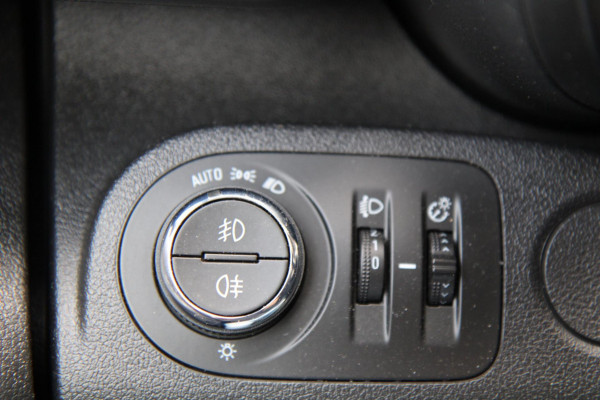 Opel Combo 1.5D L1H1 Edition / Camera / Trekhaak / Stuur verwarming / App connect