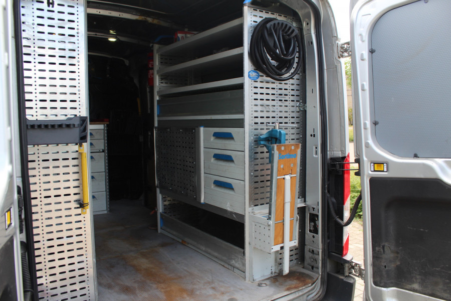 Ford Transit 350 2.0 TDCI 130PK Euro6 L2H2 RWD Trend Service bus /  Werkplaats Sortimo inrichting