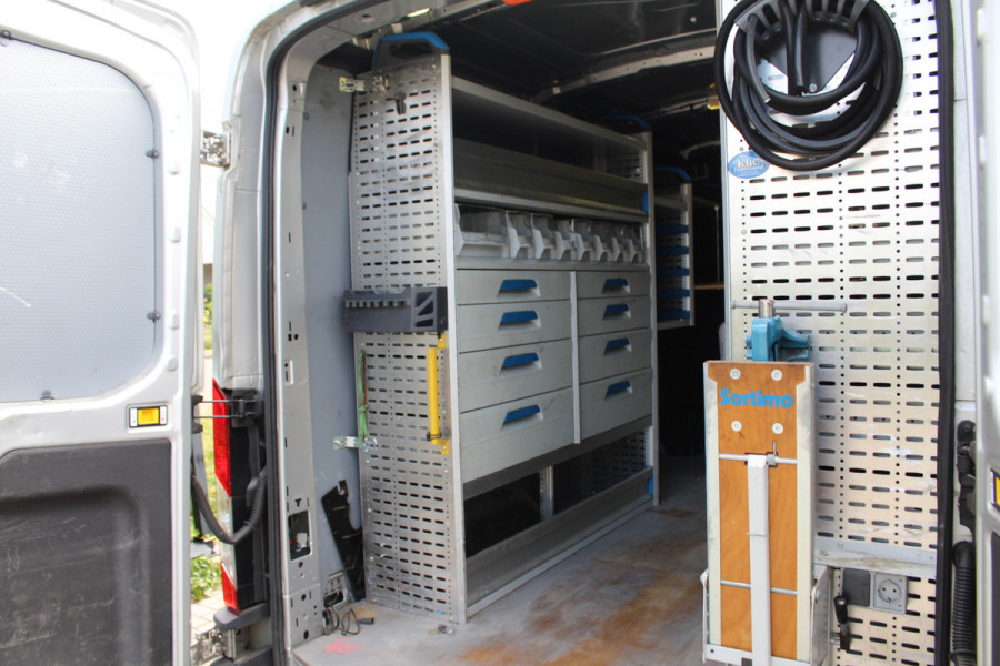 Ford Transit 350 2.0 TDCI 130PK Euro6 L2H2 RWD Trend Service bus /  Werkplaats Sortimo inrichting