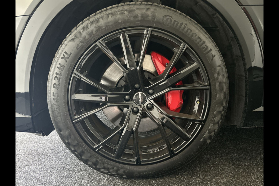 Audi e-tron 55 quattro S edition 95 kWh | Black on Black! | Achteruitrijcamera | Sportstoelen voor met stoelverwarming