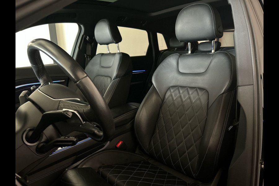 Audi e-tron 55 quattro S edition 95 kWh | Black on Black! | Achteruitrijcamera | Sportstoelen voor met stoelverwarming