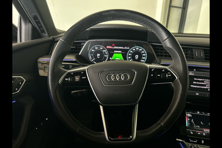 Audi e-tron 55 quattro S edition 95 kWh | Black on Black! | Achteruitrijcamera | Sportstoelen voor met stoelverwarming