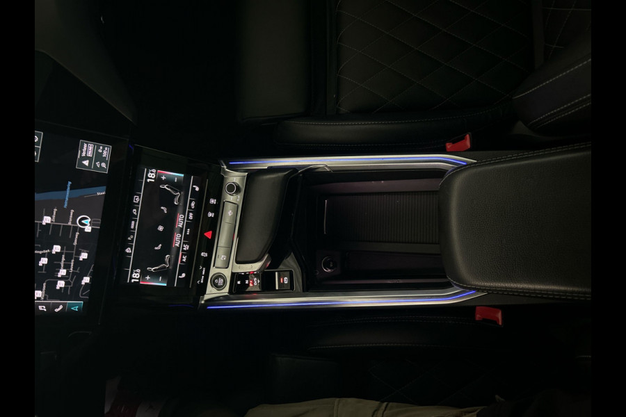 Audi e-tron 55 quattro S edition 95 kWh | Black on Black! | Achteruitrijcamera | Sportstoelen voor met stoelverwarming