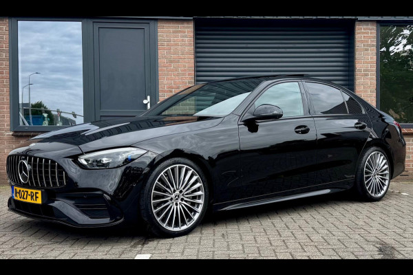 Mercedes-Benz C-Klasse 300 AMG Line Pano 258PK Dealer OH Fabrieksgarantie