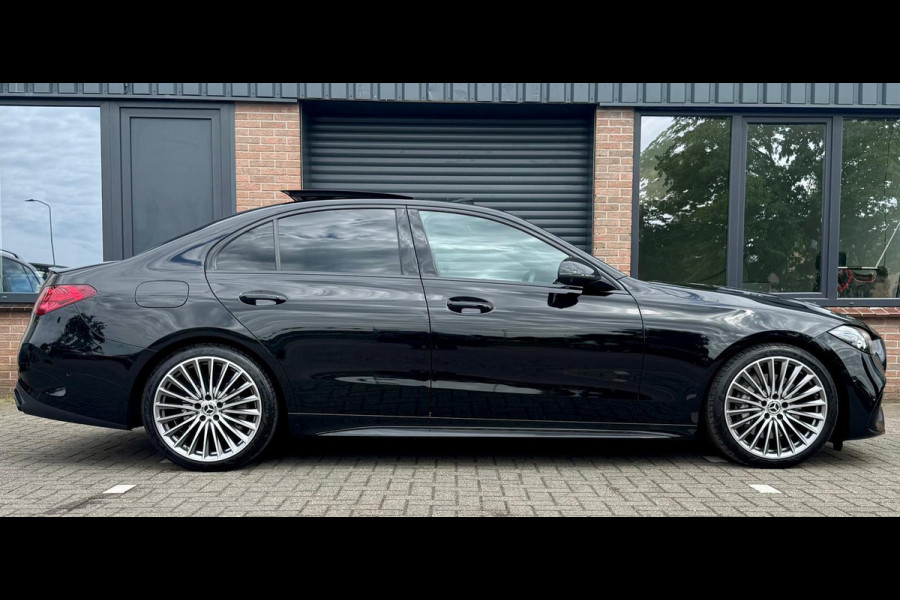 Mercedes-Benz C-Klasse 300 AMG Line Pano 258PK Dealer OH Fabrieksgarantie