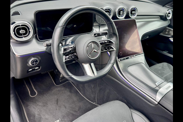 Mercedes-Benz C-Klasse 300 AMG Line Pano 258PK Dealer OH Fabrieksgarantie