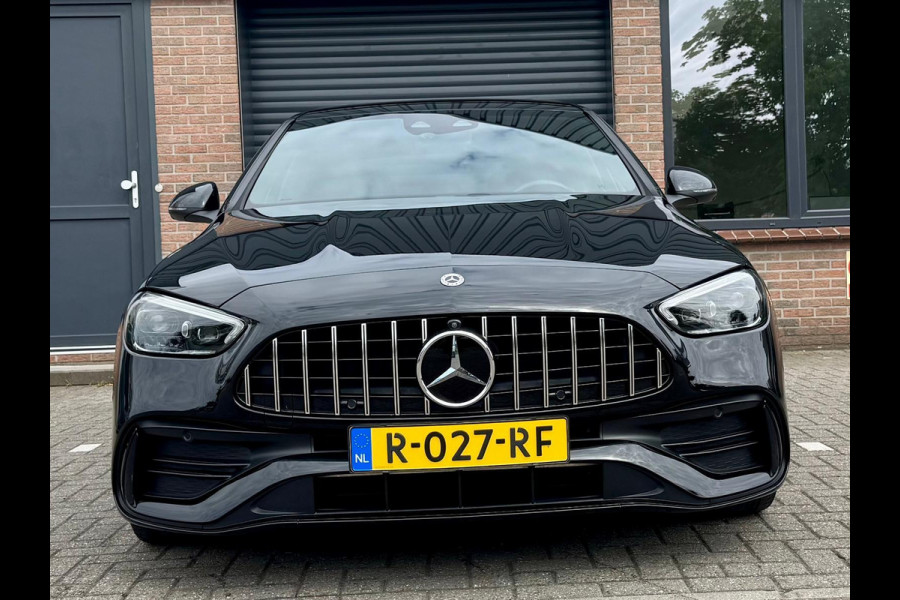 Mercedes-Benz C-Klasse 300 AMG Line Pano 258PK Dealer OH Fabrieksgarantie