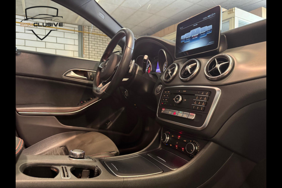Mercedes-Benz CLA-Klasse 180 Business Solution AMG PANO | STOELVERWARMING | CAMERA